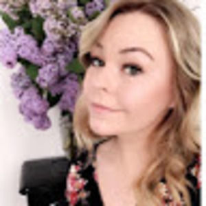 Meet your Posher, Becky